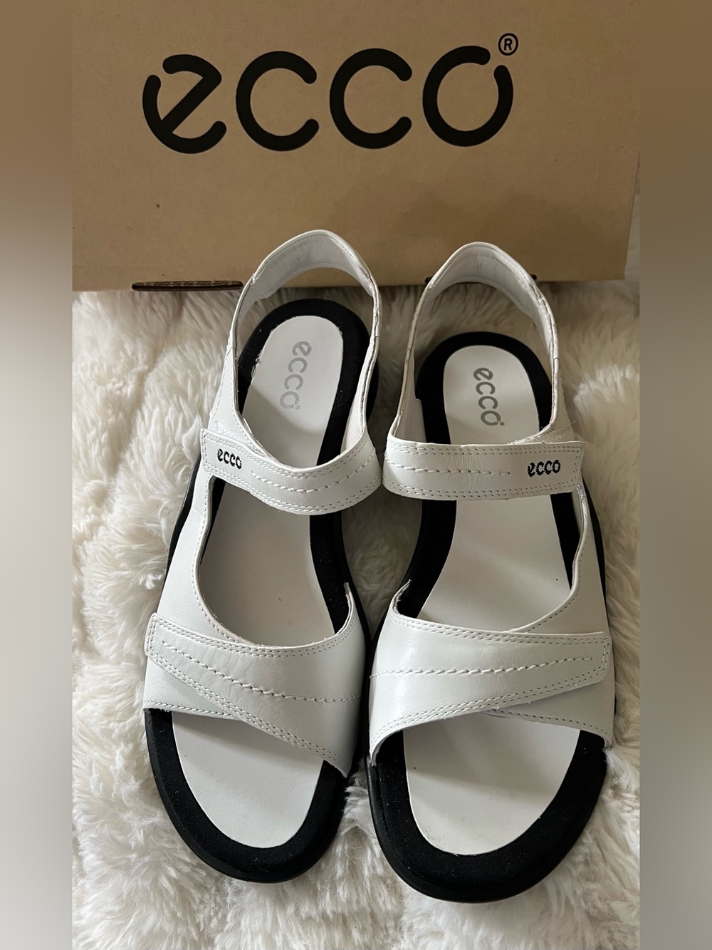 Ecco White and Black Women’s Sandals